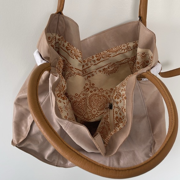 FREE PEOPLE | Genuine Leather Carry All Tote BNWT - Picture 3 of 4